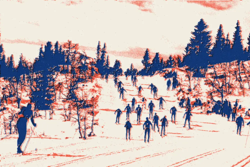 Skieurs, sac au dos, dans la montée de Midtfjellet, vers le 30e km de la Birkebeinerrennet, le 20 mars 2010