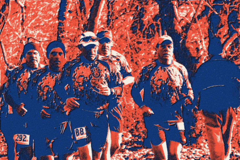 Des bérets verts de Fort Bragg à l'approche de la mi-course de la JFK 50 Mile, le 19 novembre 2011